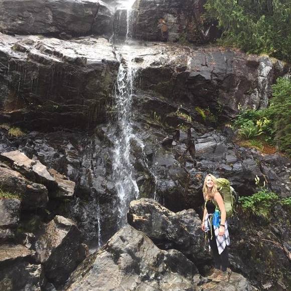 Meet your Posher, Aimee - Picture 1 of 1